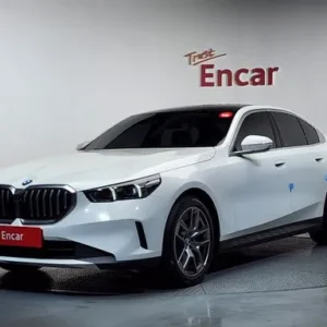 بي ام دبليو الفئة الخامسة موديل 2024 سعر لقطة🔥 واصل ميناء جدة 143,033 الف ريال